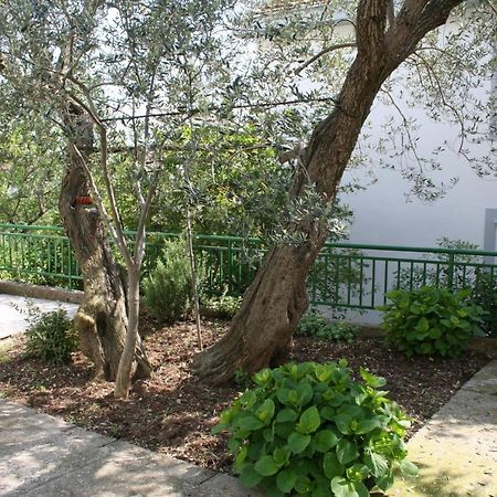Apartments And Rooms By The Sea Zaostrog, Makarska - 2661 Екстериор снимка