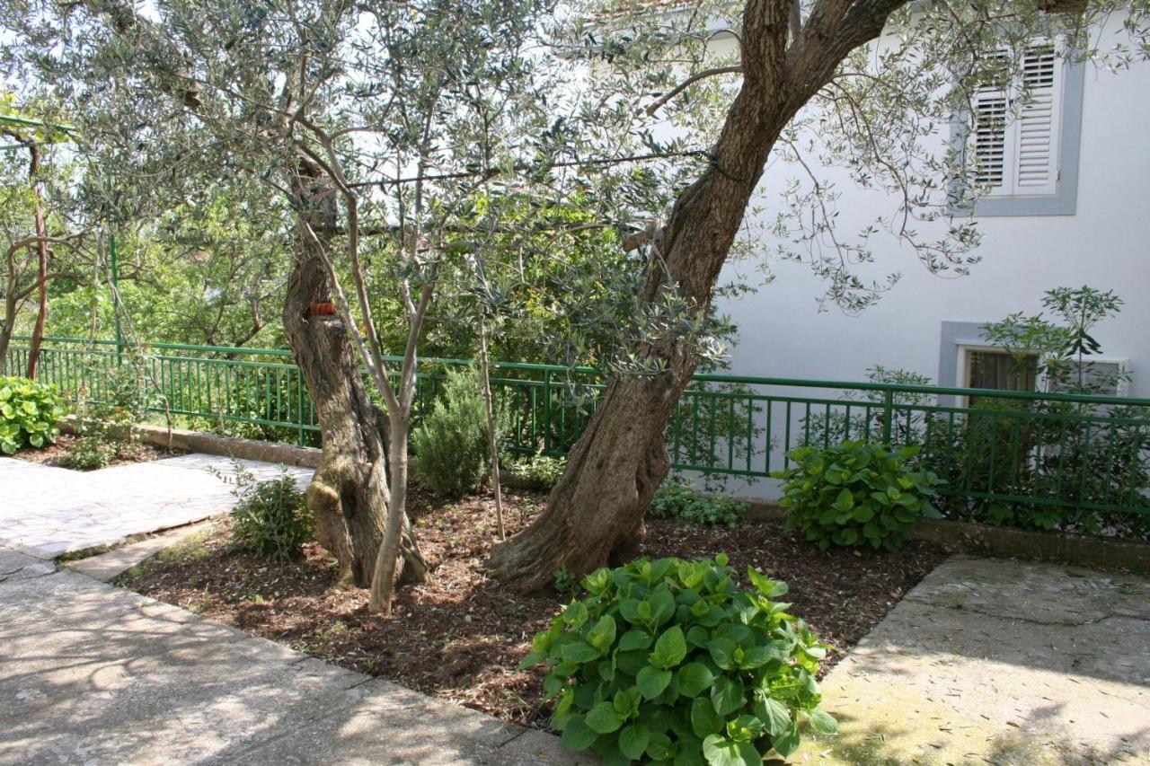 Apartments And Rooms By The Sea Zaostrog, Makarska - 2661 Екстериор снимка
