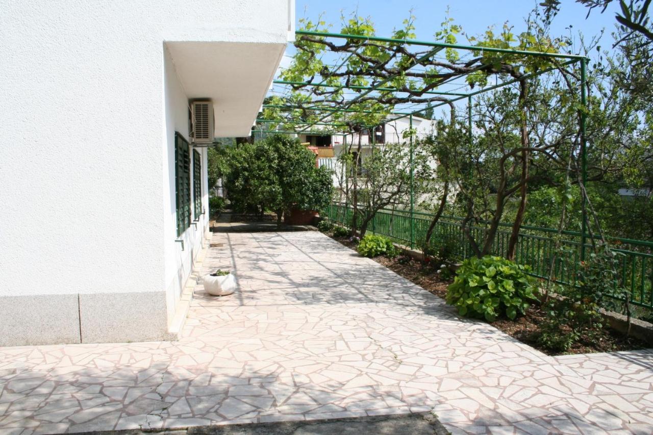 Apartments And Rooms By The Sea Zaostrog, Makarska - 2661 Екстериор снимка
