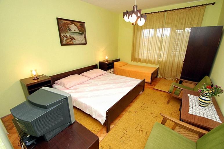 Apartments And Rooms By The Sea Zaostrog, Makarska - 2661 Екстериор снимка